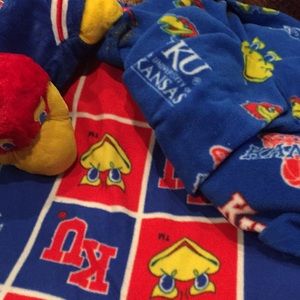 Lot of KU stuff